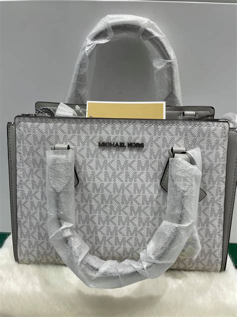 giỏ michael kors